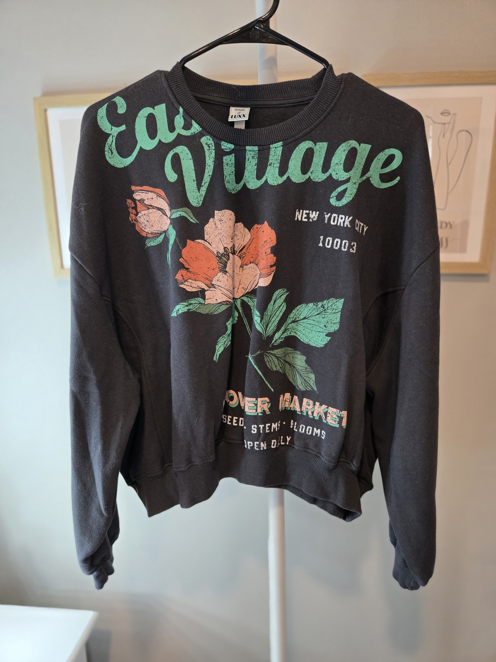 Floral Graphic Black Sweatshirt